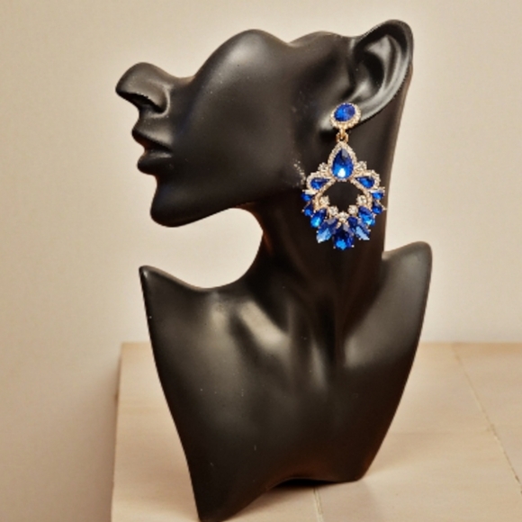 Jewelry - Blue Chandelier Earrings